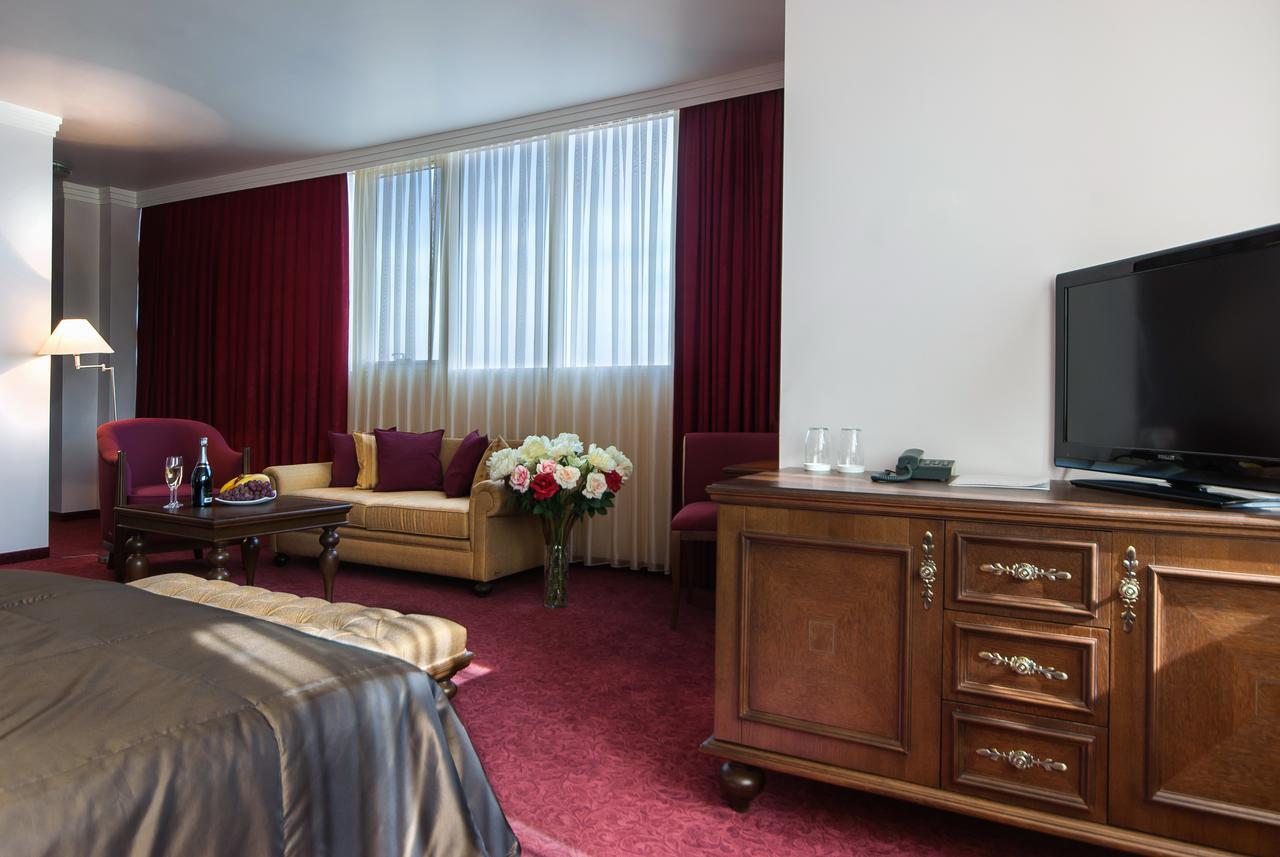 Hotel Chiirite Пловдив Экстерьер фото